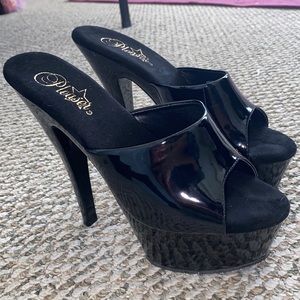 BRAND NEW PLEASERS